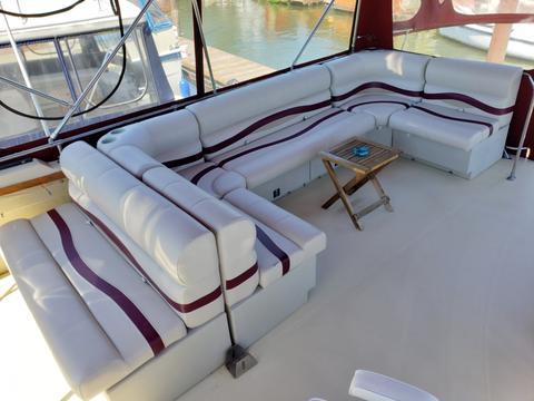 Bayliner 4050 Fly Bridge