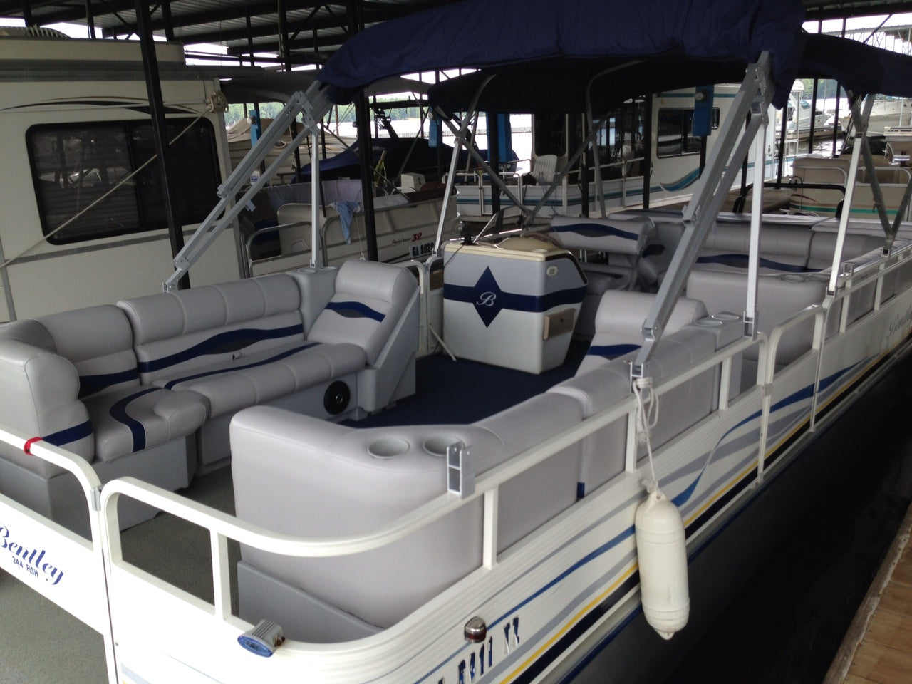 Bentley Pontoon Boat Seats